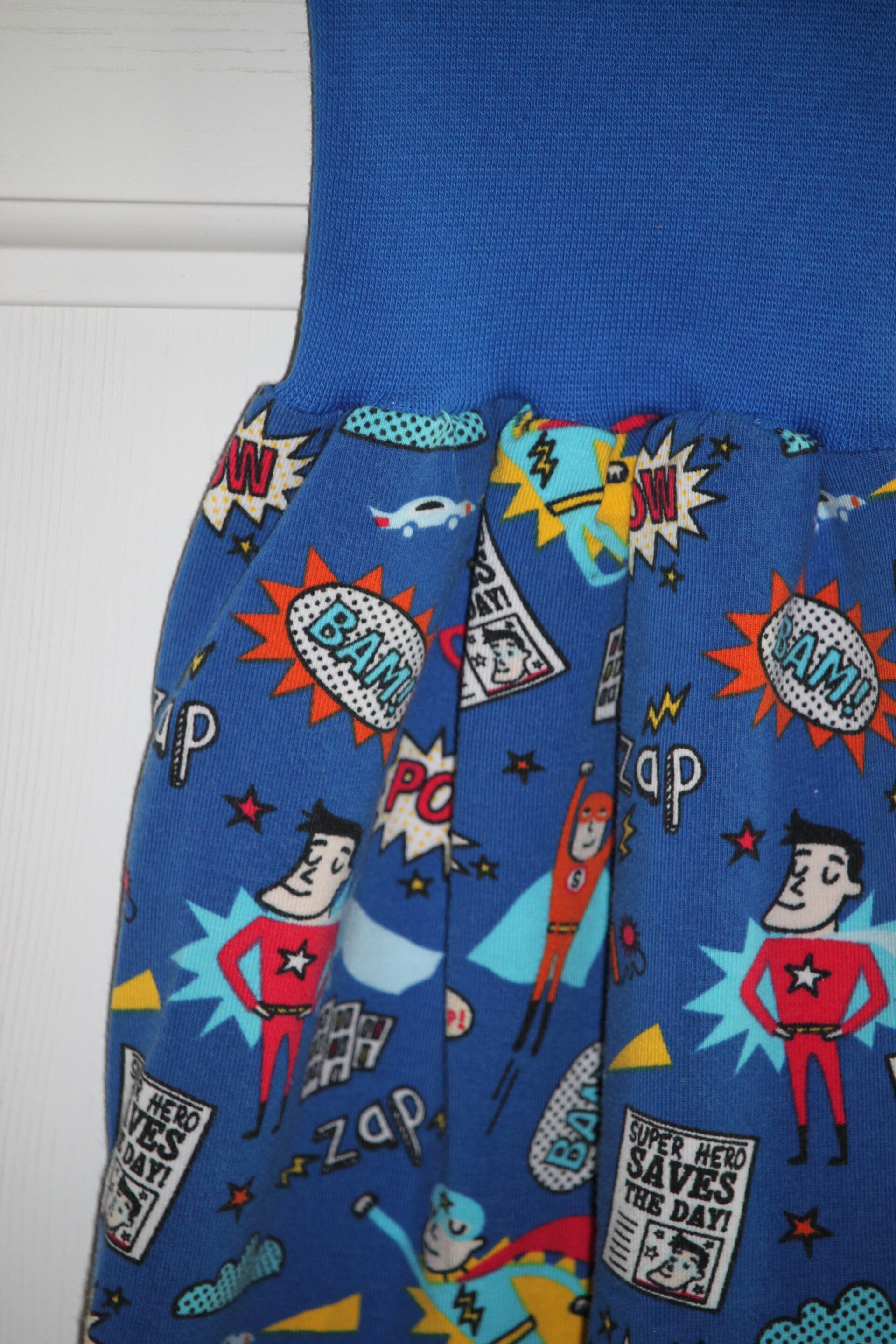 Mitwachshose Superheld