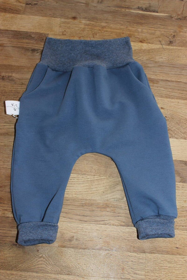 Hübsche einfarbene Hose