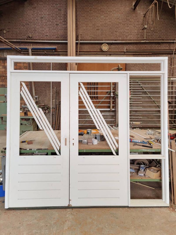 Dubbele Deur Met Kozijn Zonder Ruiten