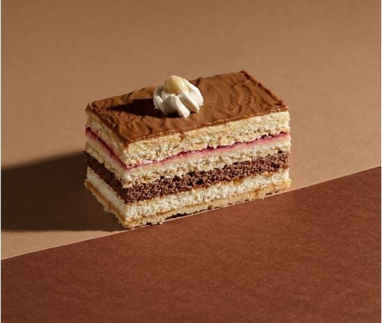 Haselnuss-Cremeschnitte