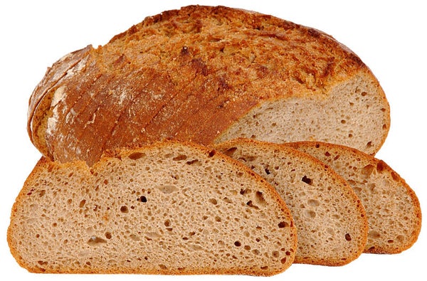 Rustikales Bauernbrot geschnitten