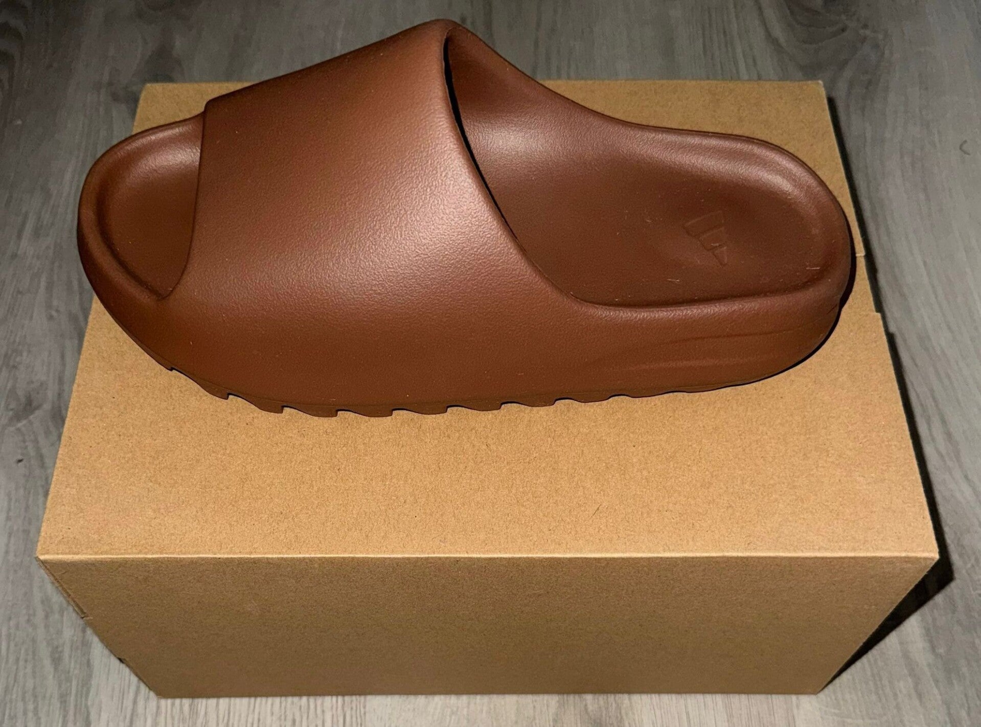 Yeezy Slide Adidas 43