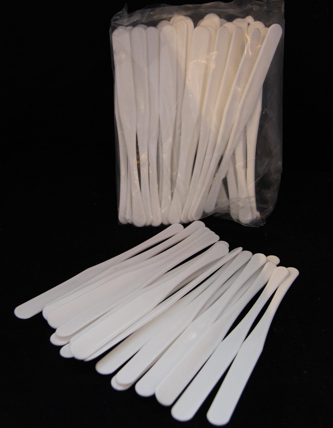 50 plastic mixing sticks