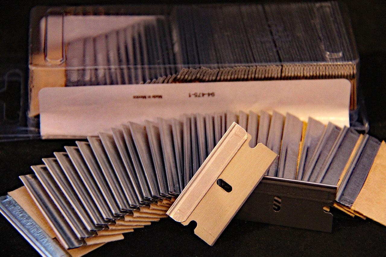 Premium single edge razor blades