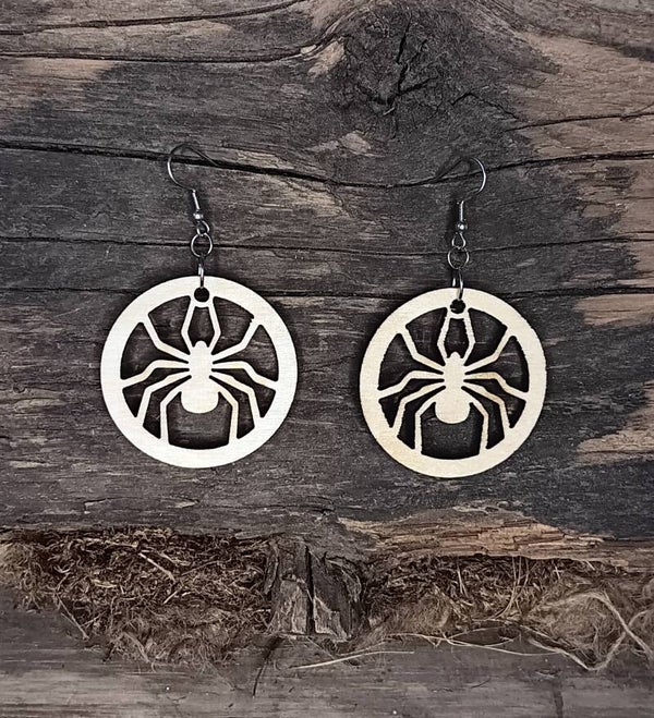 Puukorvakoru hämähäkki ympyrä