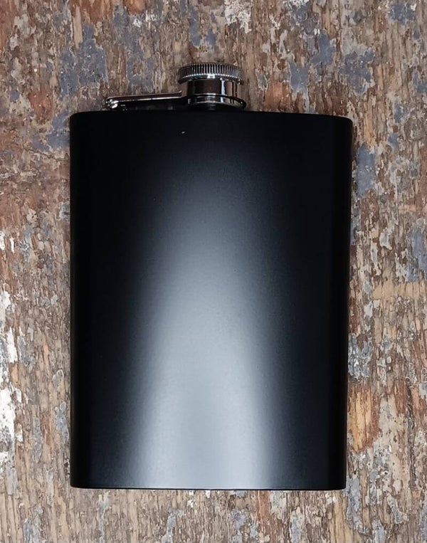 Taskumatti musta teräs