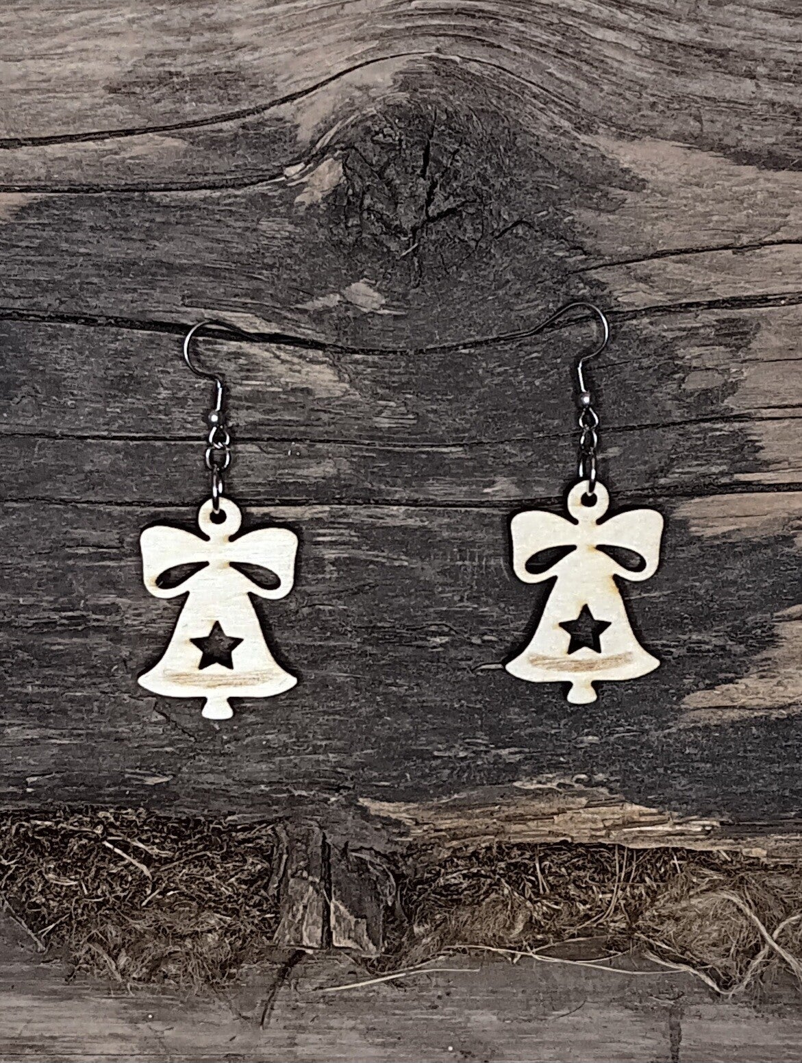 Puukorvakoru joulukello tähdellä