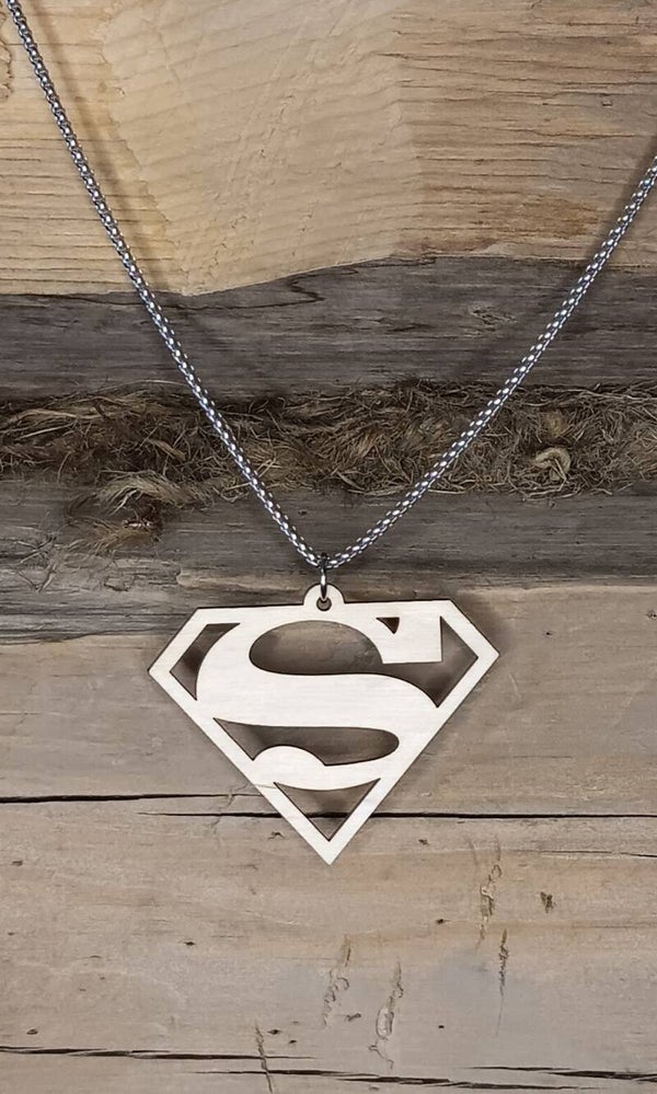Puukaulakoru superman