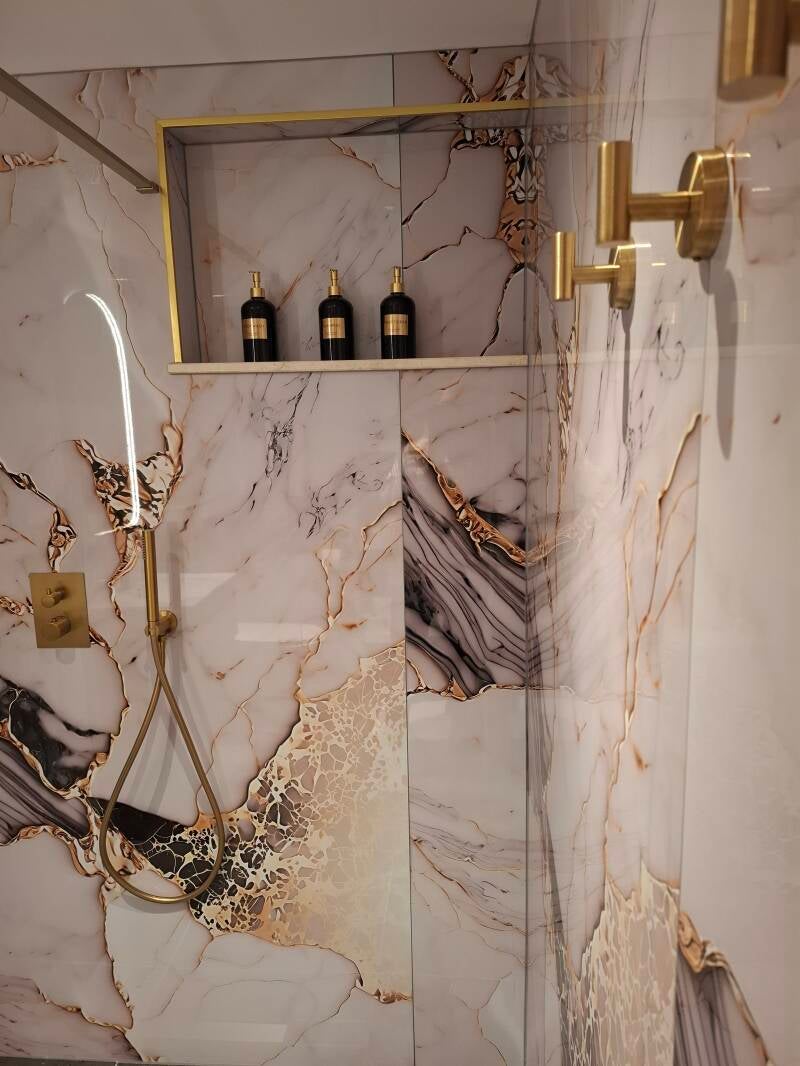 het gebruik van heerlijke douche verzorgingsproducten is inbegrepen 