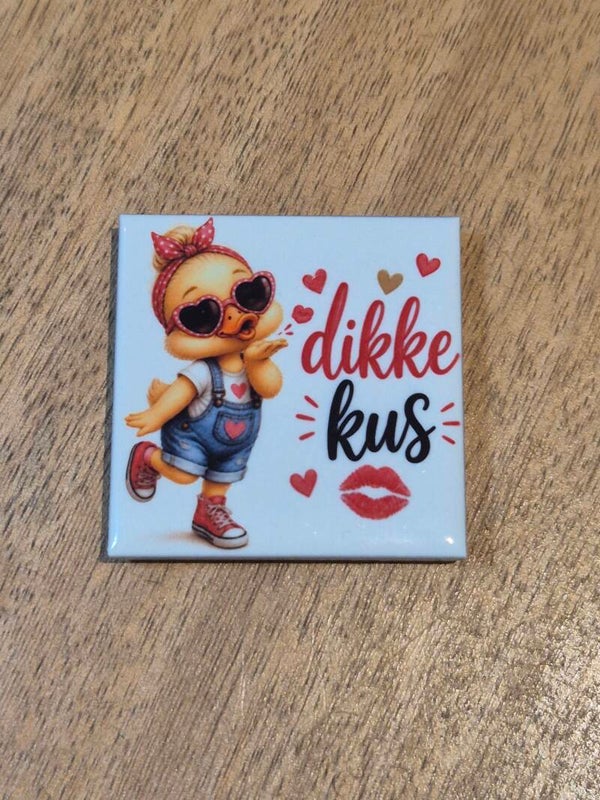 Magneet tegel | dikke kus meisje