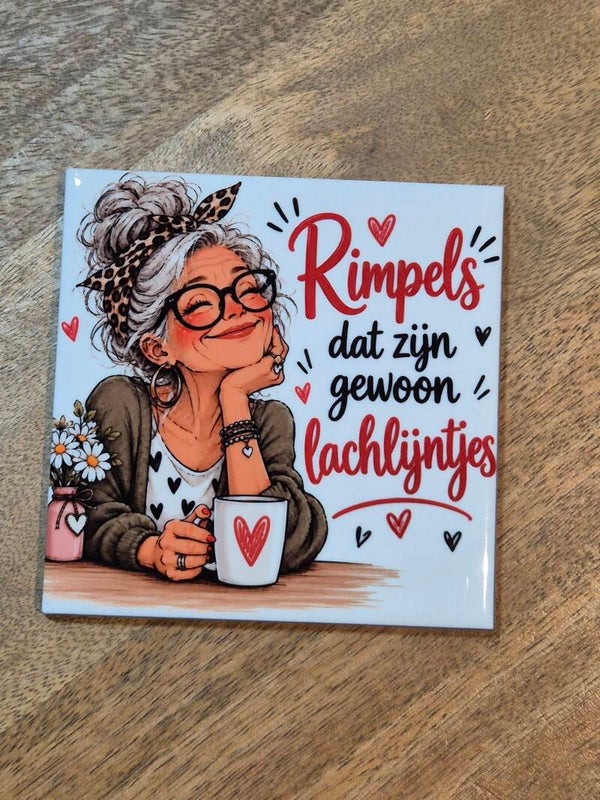 Tegel | Het zijn geen rimpels het zijn lachlijntjes
