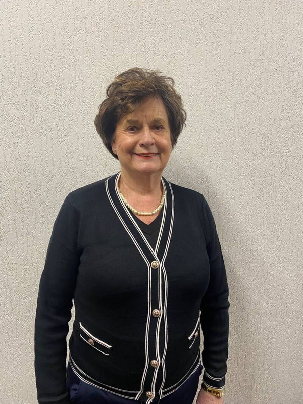 Vest zwart met witte bies