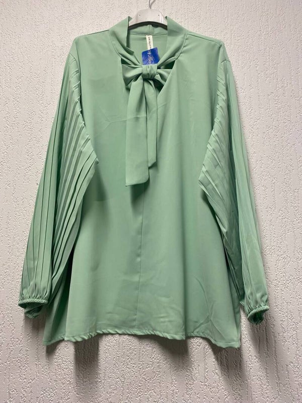 Mint groen blouse met strik