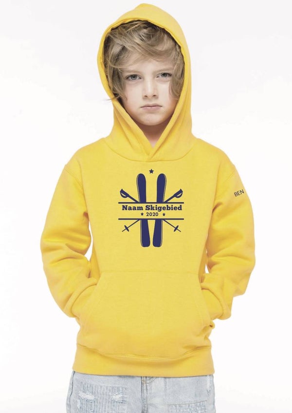 Sweater Hoody Kids met opdruk naam SKIGEBIED MET JAARTAL 2020