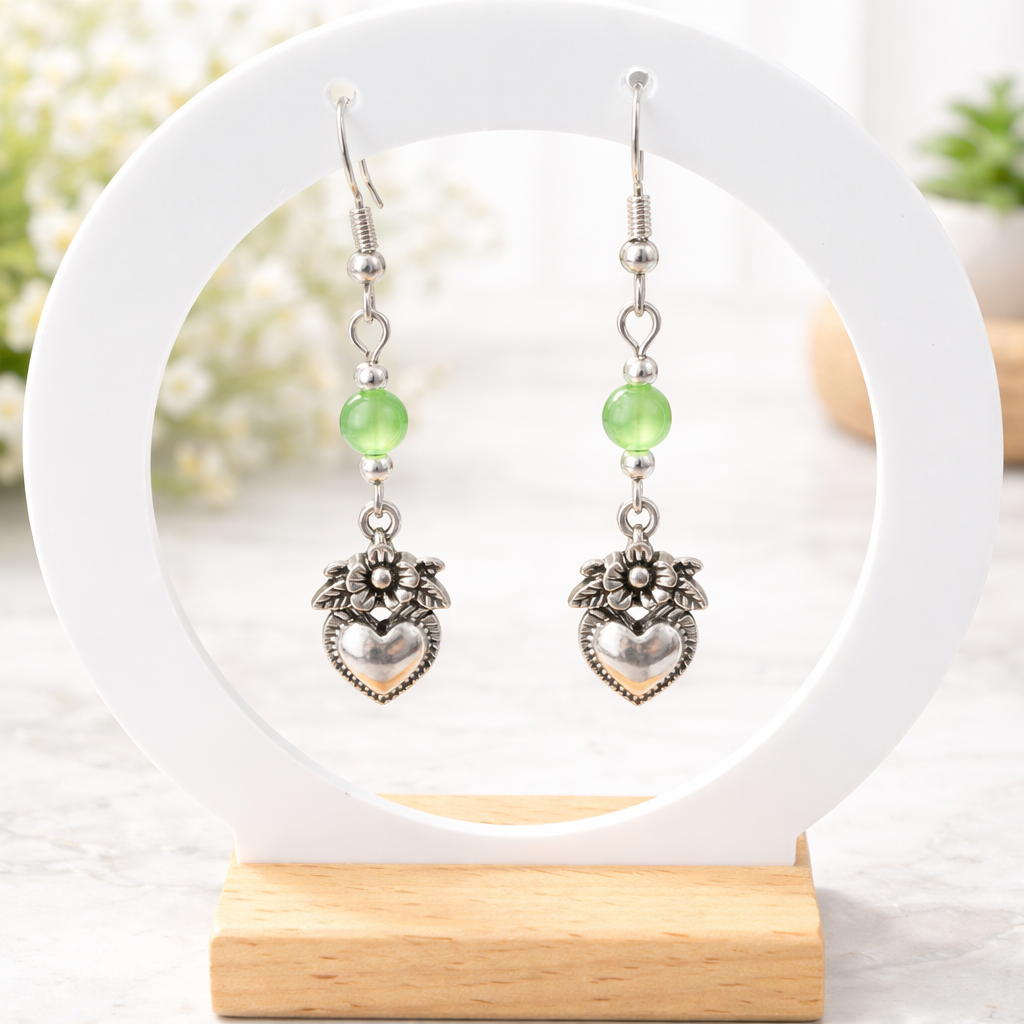 Boucles d’oreilles cœur fleuri et perle verte