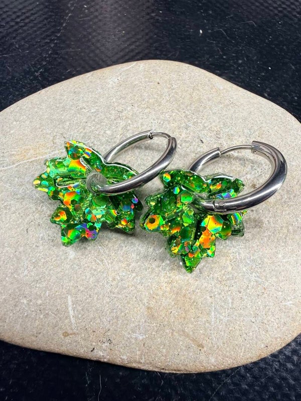 Boucles d’oreilles créoles Feuille pampilles Emeraude