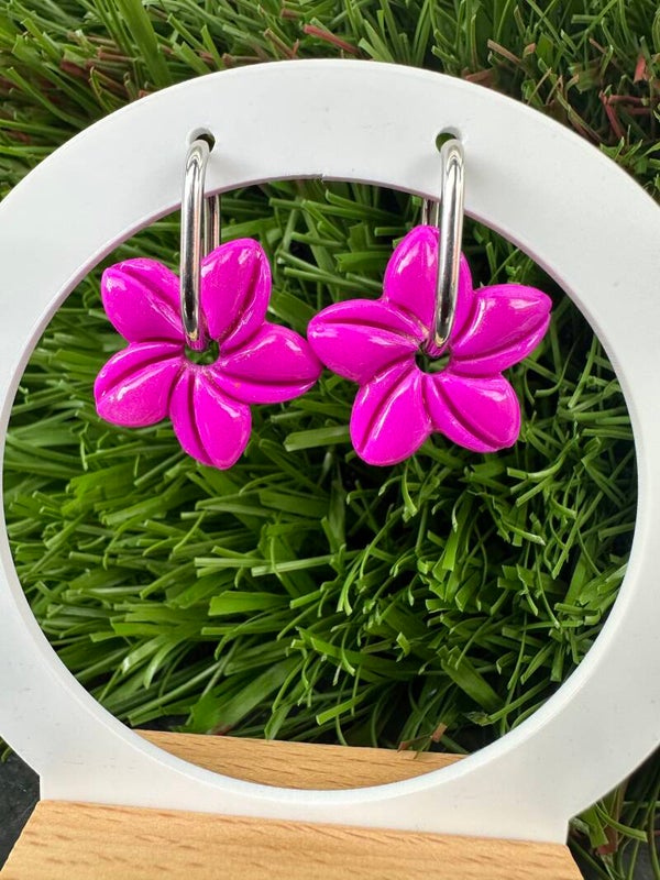 Pampilles fleur Aloha pour créoles violette