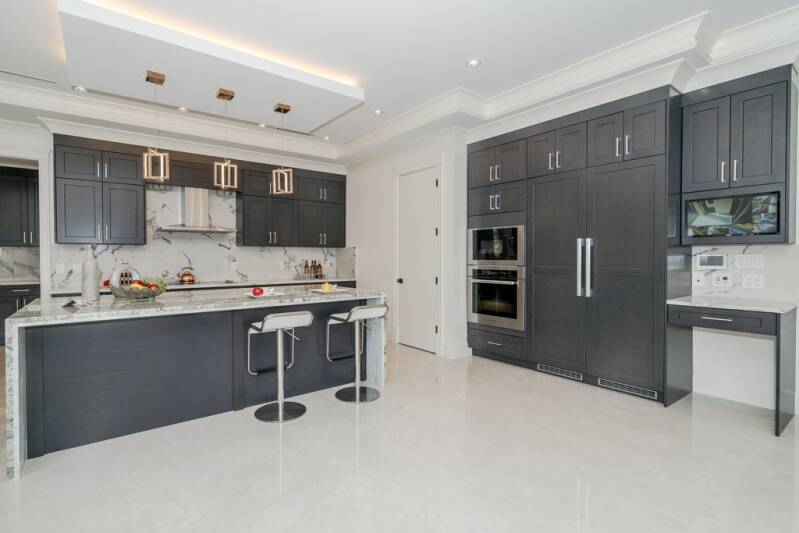mama_s-kitchen-cabinets20090581300130-standard-o0t10l.jpg