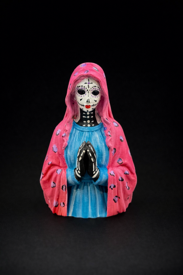 Handbemalte Catrina „Rosa Esperanza" – Betende Día de los Muertos Figur (Einzelstück)