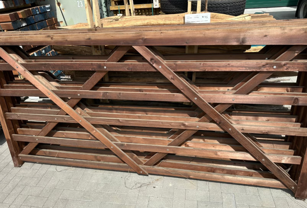 Houten weidepoort