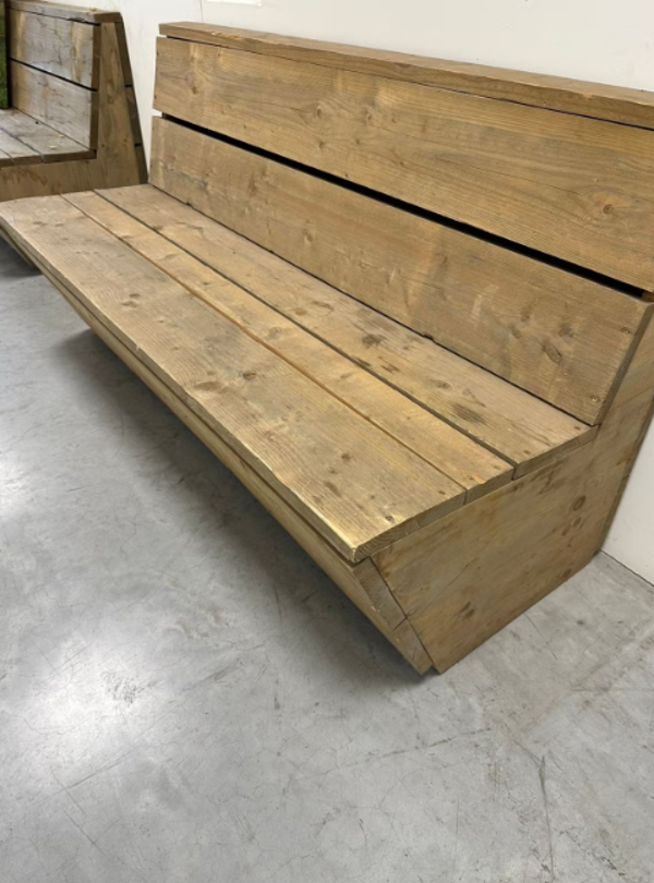Steigerhouten zitbanken