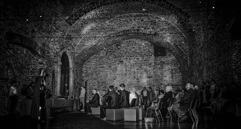 trouwen in gent gravensteen fotograaf gezoch huweliijksfotograaf promofoto wowwow