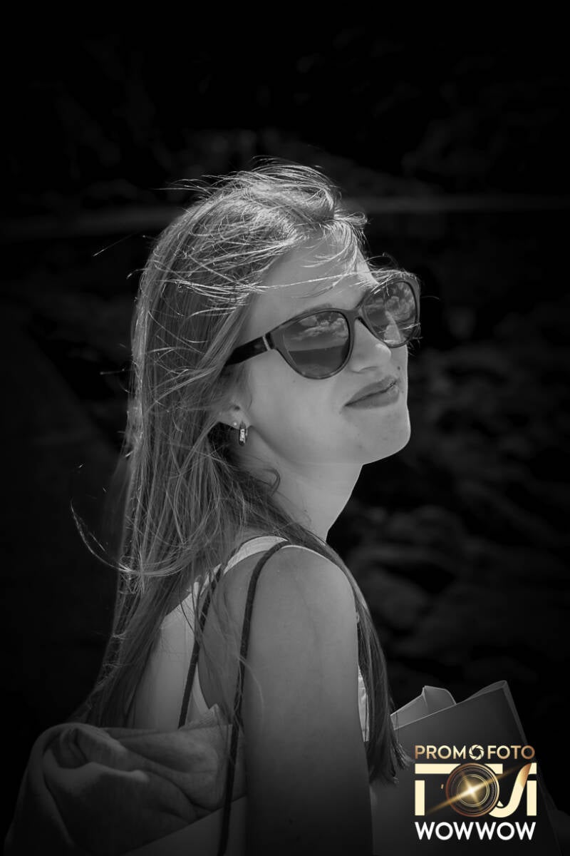 Hoe poseren voor een foto? Tips voor studio & locatie | PromoFoto WoWWoW