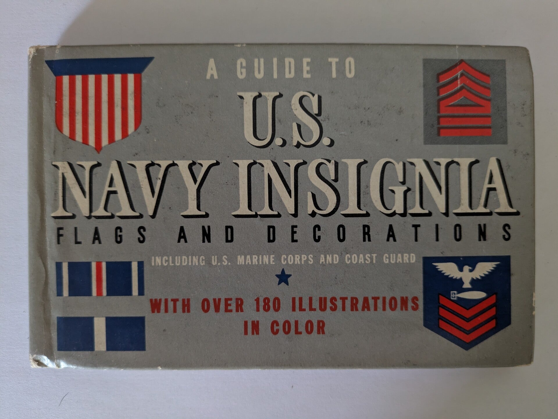 Guide Book des insignes de l'US Navy