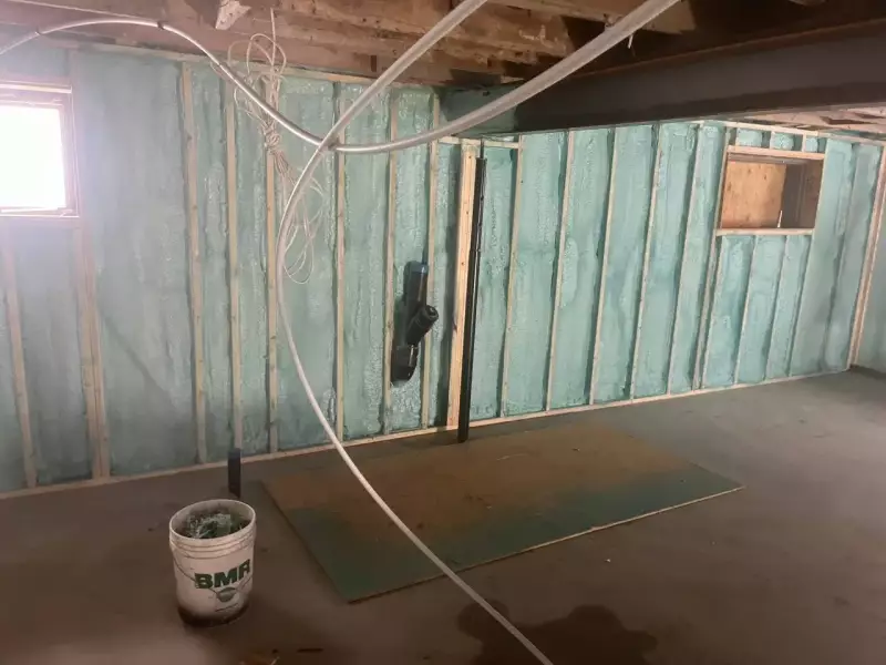 isolation des murs à l'uréthane giclé 