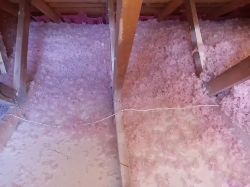 Isolation entretoit grenier selon les normes 