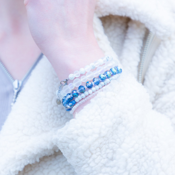Snow on the Beach armband