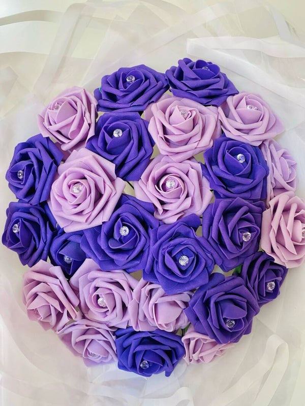 Paarse rozen boeket