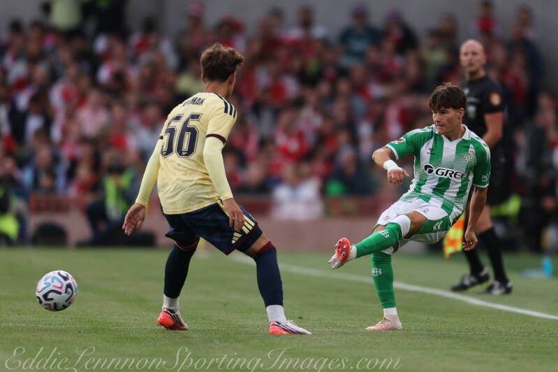 arsenal-v-real-betis-12-of-62-standard.jpg
