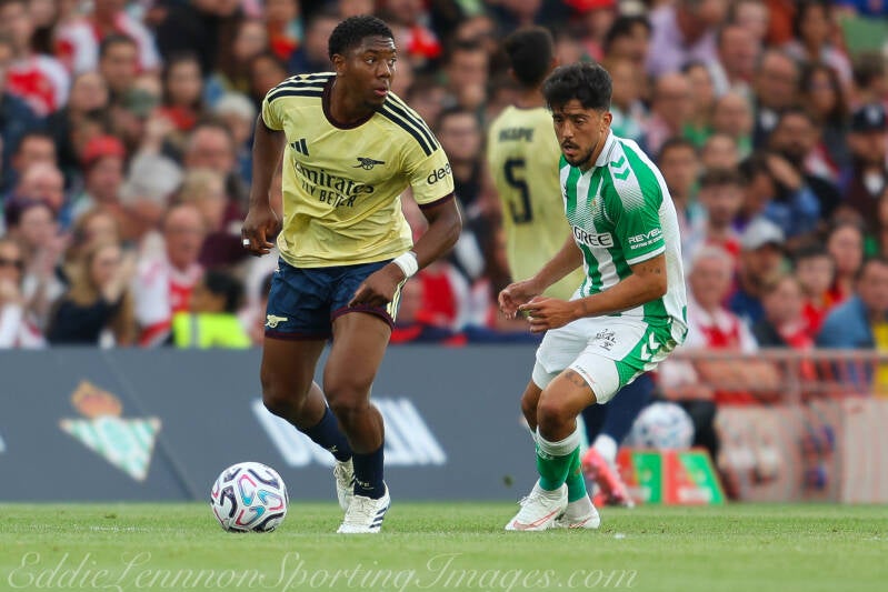 arsenal-v-real-betis-16-of-62-standard.jpg