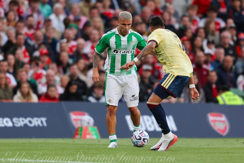 arsenal-v-real-betis-20-of-62-standard.jpg