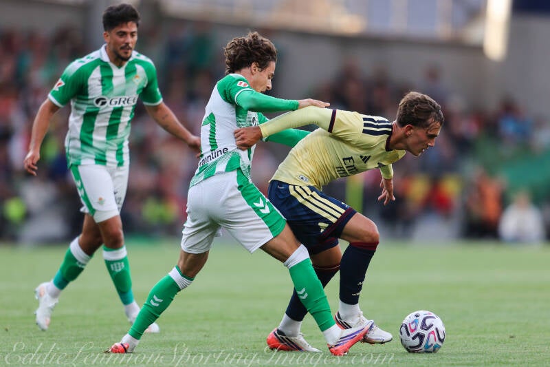 arsenal-v-real-betis-21-of-62-standard.jpg