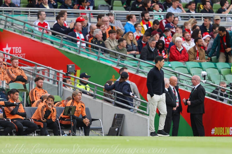 arsenal-v-real-betis-26-of-62-standard.jpg