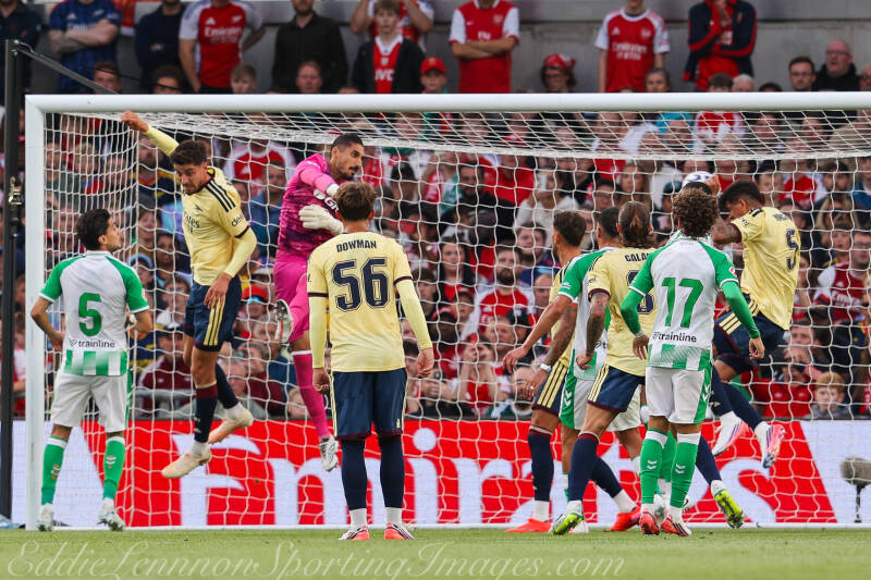 arsenal-v-real-betis-30-of-62-standard.jpg