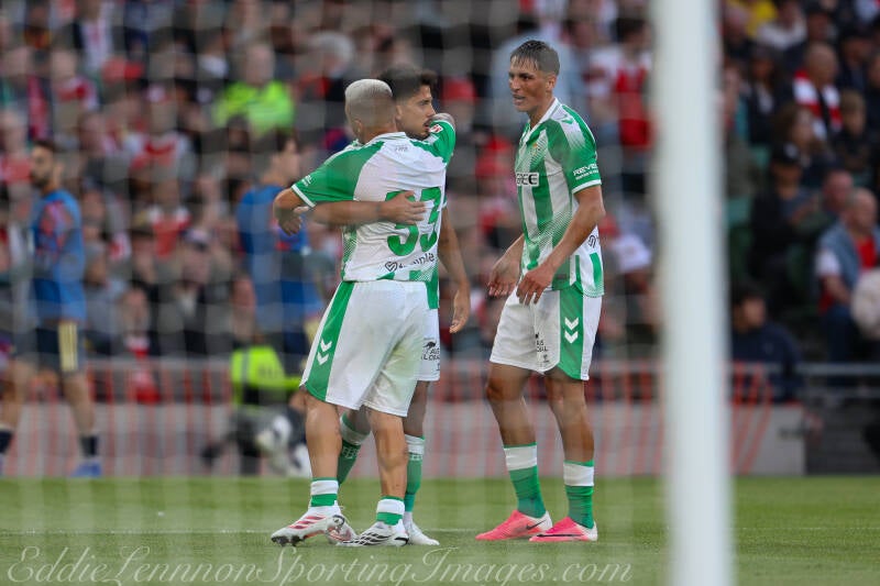 arsenal-v-real-betis-41-of-62-standard.jpg