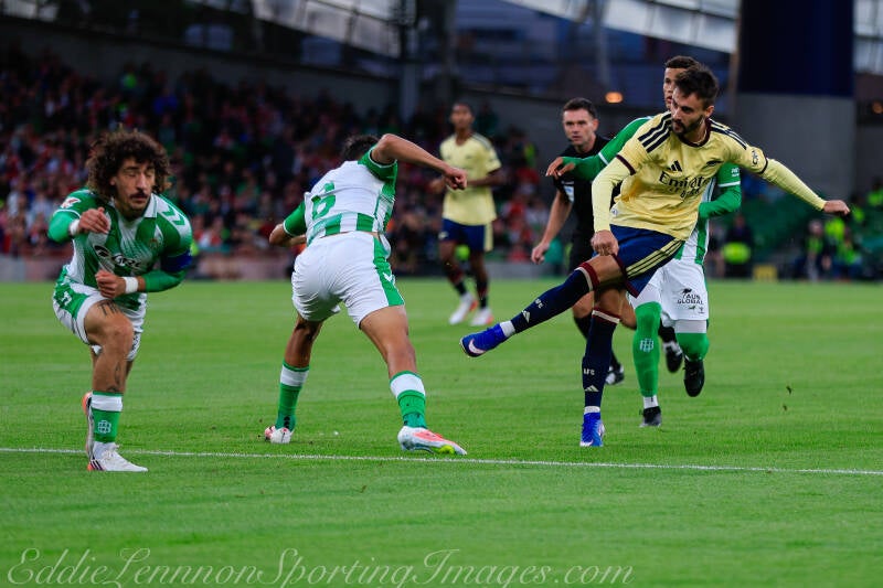 arsenal-v-real-betis-48-of-62-standard.jpg