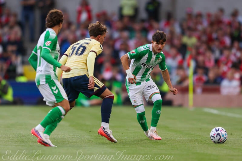 arsenal-v-real-betis-5-of-62-standard.jpg