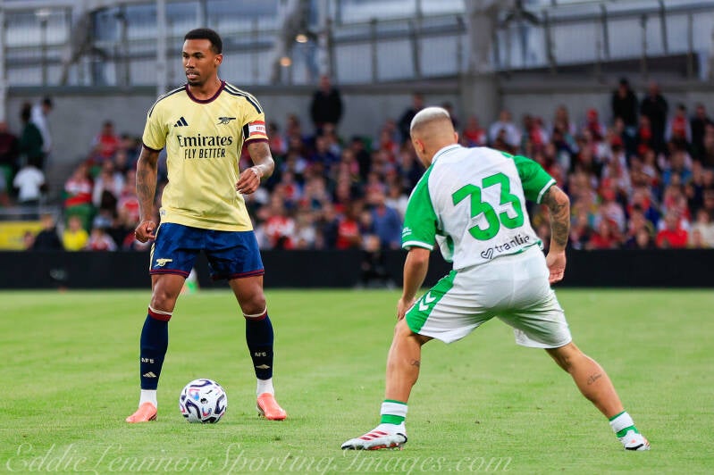 arsenal-v-real-betis-51-of-62-standard.jpg