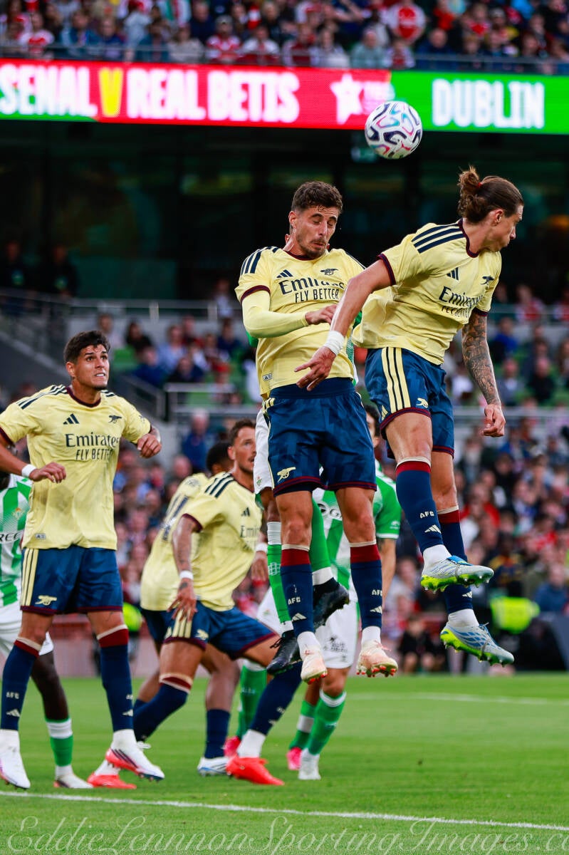 arsenal-v-real-betis-8-of-62-standard.jpg