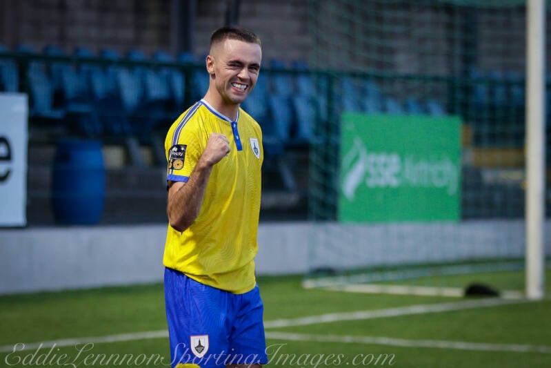 cobh-ramblers-fc-v-longford-town-fc-24-of-51-standard.jpg