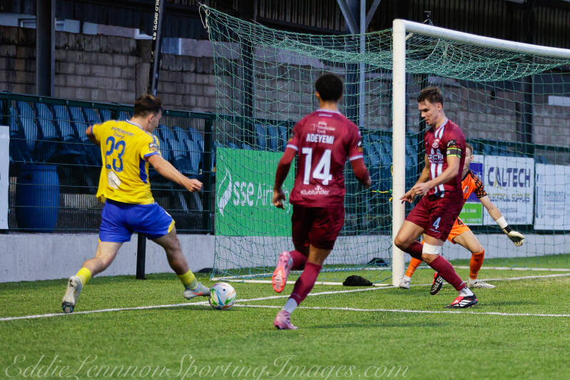 cobh-ramblers-fc-v-longford-town-fc-28-of-51-standard.jpg