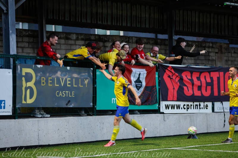 cobh-ramblers-fc-v-longford-town-fc-33-of-51-standard.jpg