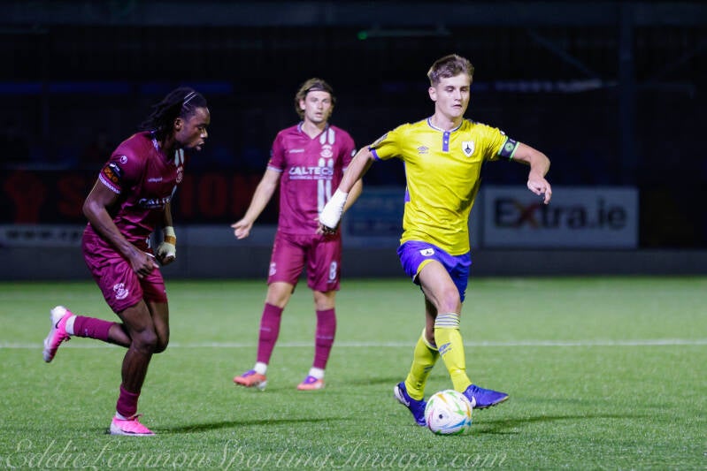 cobh-ramblers-fc-v-longford-town-fc-43-of-51-standard.jpg