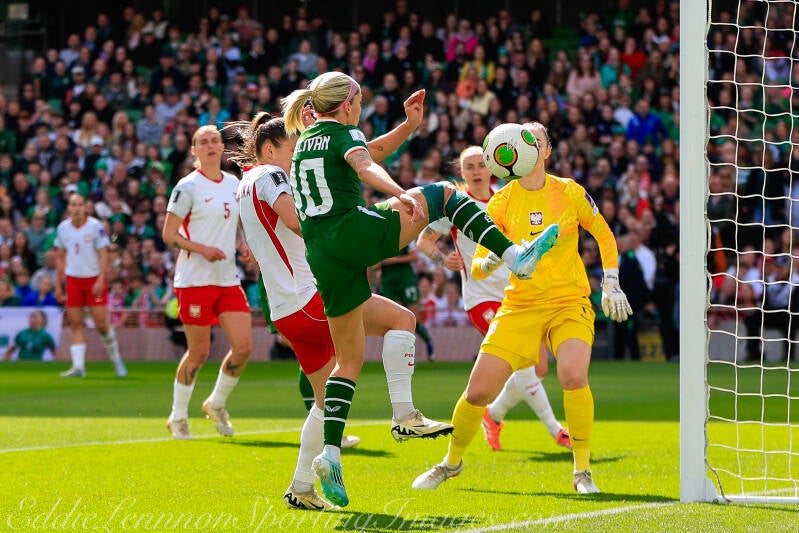 ireland-v-poland-wnt-11-of-91-standard.jpg