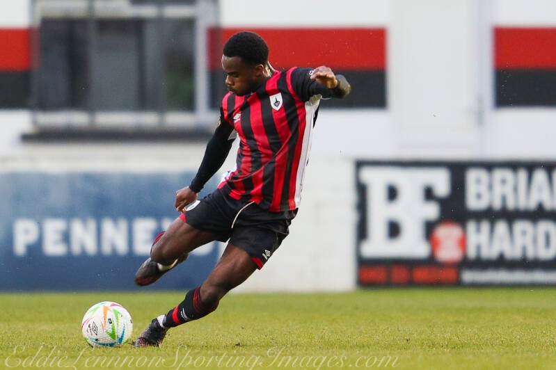 longford-town-fc-v-bray-wanderers-fc-16-of-95-standard.jpg