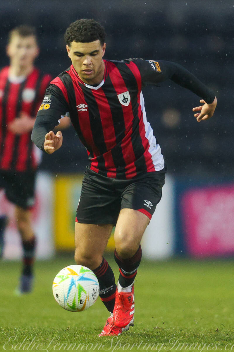 longford-town-fc-v-bray-wanderers-fc-31-of-95-standard.jpg